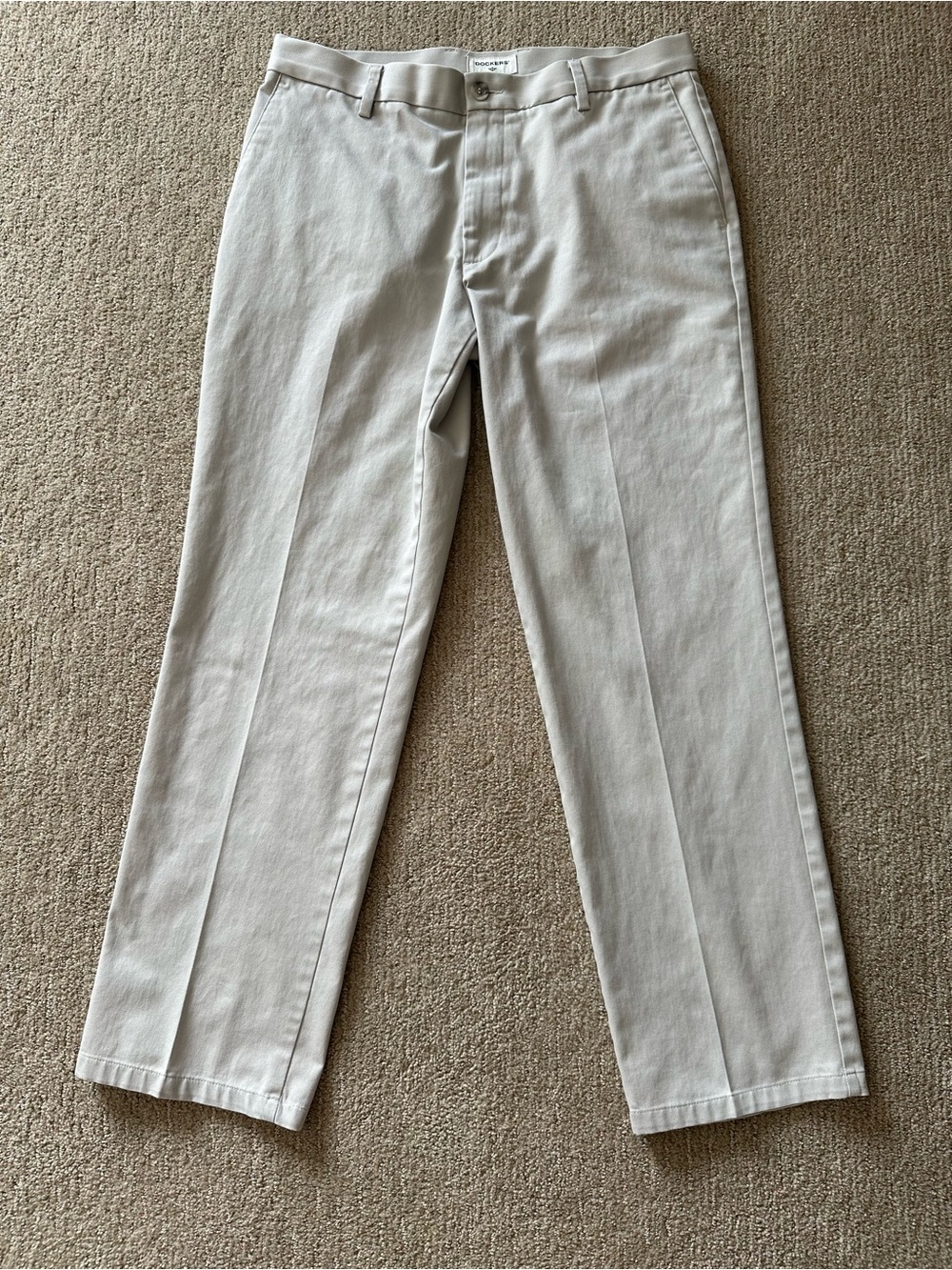 Men’s Dockers Classic Beige Straight Leg Dress Pants - Size 34x32